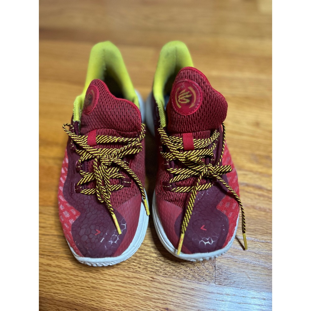 Under Armour Curry 9 Burgundy Yellow Youth Sneakers Size 4.5Y